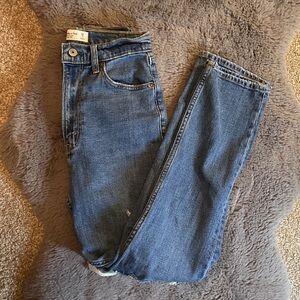 Abercrombie & Fitch Straight Leg Distressed Jeans